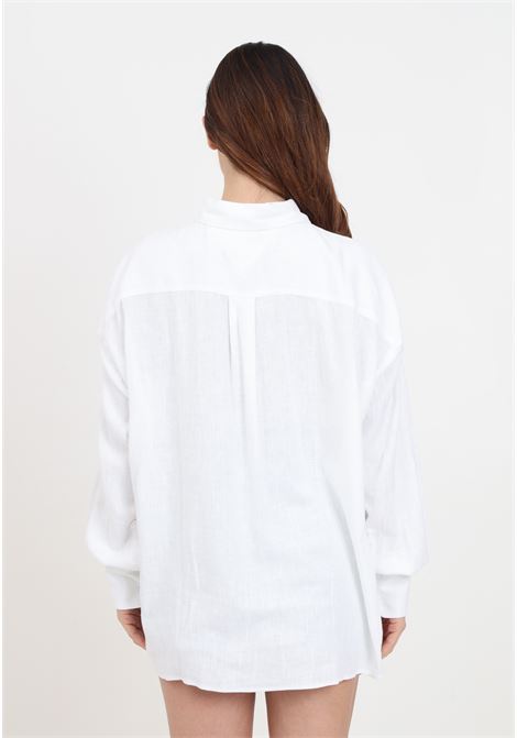 White women's shirt with flag logo patch TOMMY JEANS | DW0DW17987YBRYBR